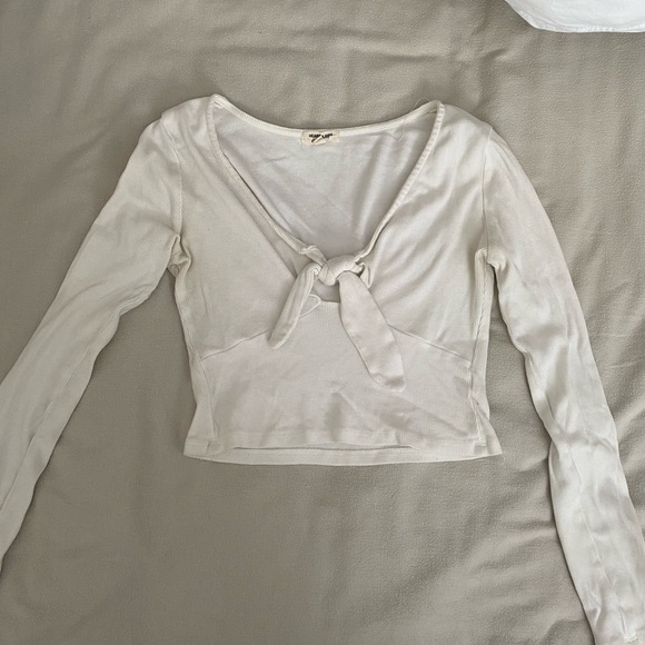 White Long Sleeve Knotted Top - Picture 1 of 2